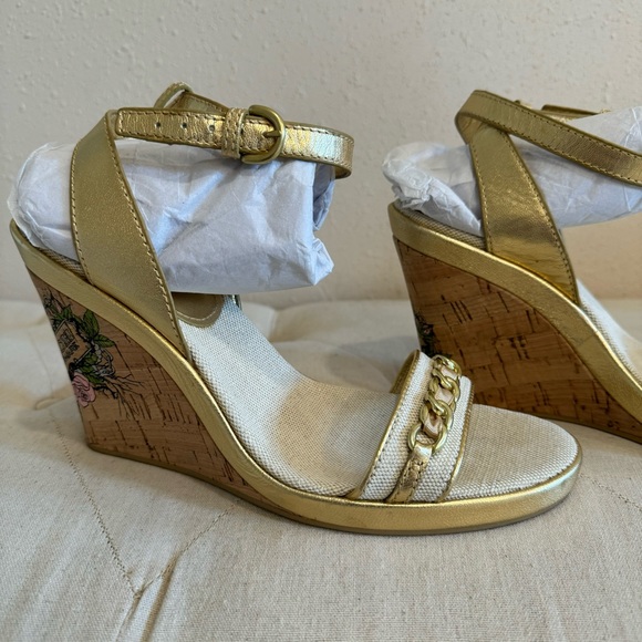 COACH Ellete Tatoo Gold Wedge Sandals 9B - Picture 8 of 11